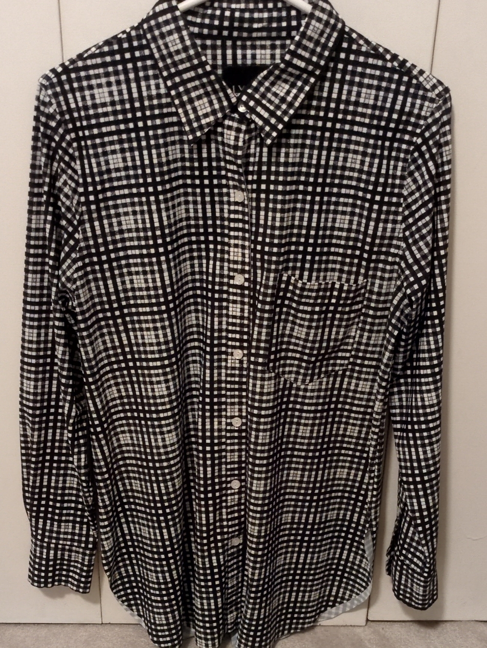 Pleione Black/White Button-Up Blouse